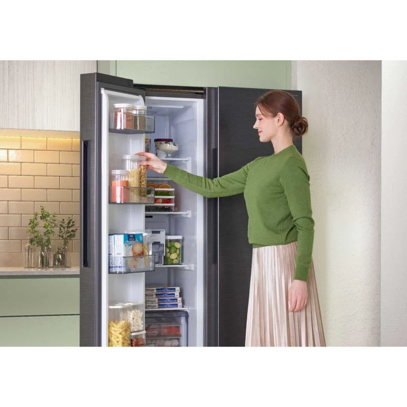 Samsung Series 7 SpaceMax American Fridge Freezer - Black - RS70F66KCFEU