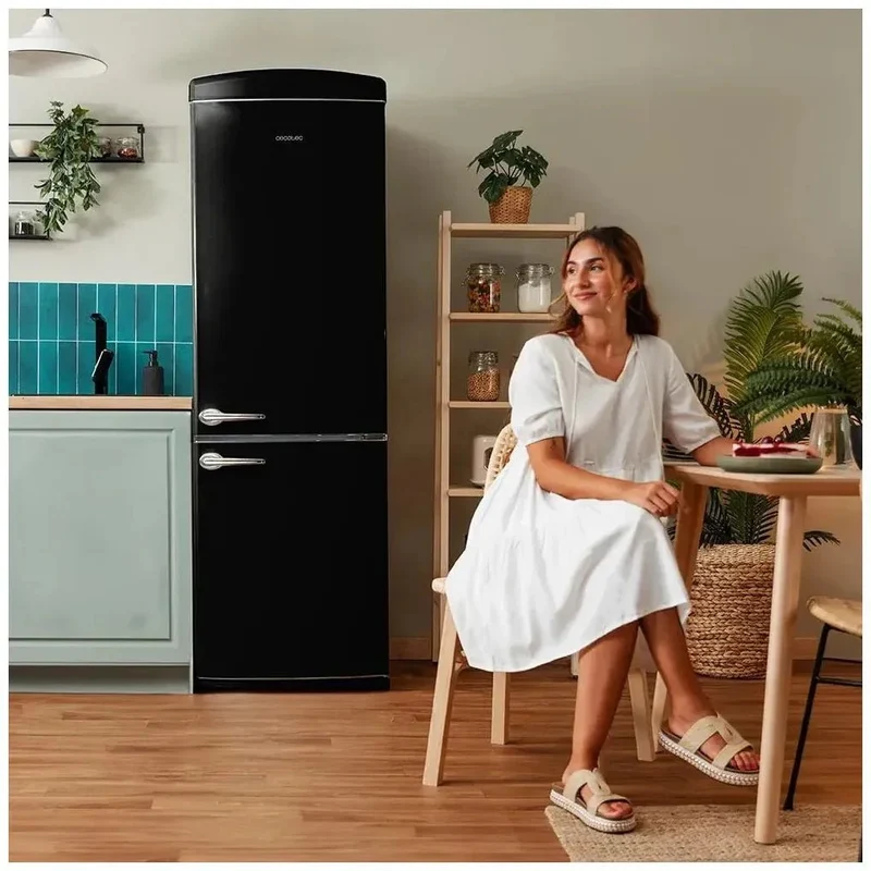 Frigorífico Retro 294L Negro: Eficiencia Energética y Tecnología Avanzada de Cecotec