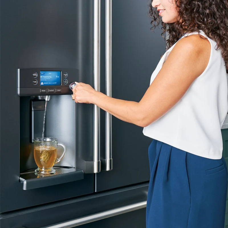 Café Appliances Refrigeradora French Door 27.8 Pies Cúbicos (CFE28TP)