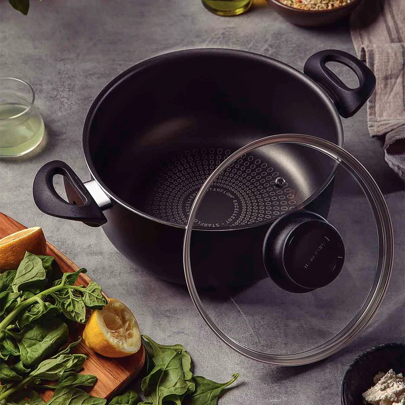 Cacerola paris en aluminio con antiadherente negro 24 cm con tapa Tramontina