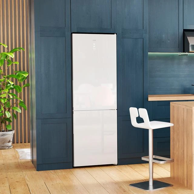 FRIGORIFICO COMBI CECOTEC CRISTAL BLANCO Glass White con 322 litros de capacidad, 186X60 cm clase D INVERTER Total No Frost