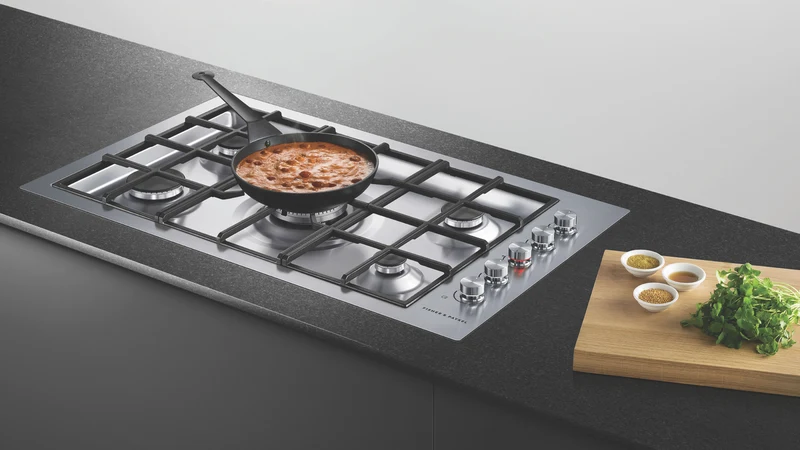 Fisher & Paykel 90cm Series 9 5 Burner Gas Cooktop, Flush Fit, Natural Gas