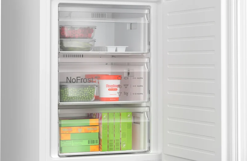 KGN392WCF Bosch Serie 4 Frigorífico combinado de libre instalación 203 x 60 cm Blanco