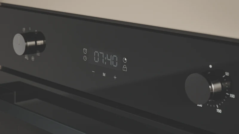 Haier 60cm 500 Series Built In Oven 7 Functions Air Fry Steam Assist