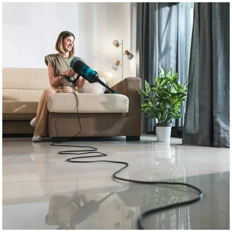Aspirador Escoba 700 PowerHead: Potencia y Succión Ciclónica para Limpieza Total de Cecotec
