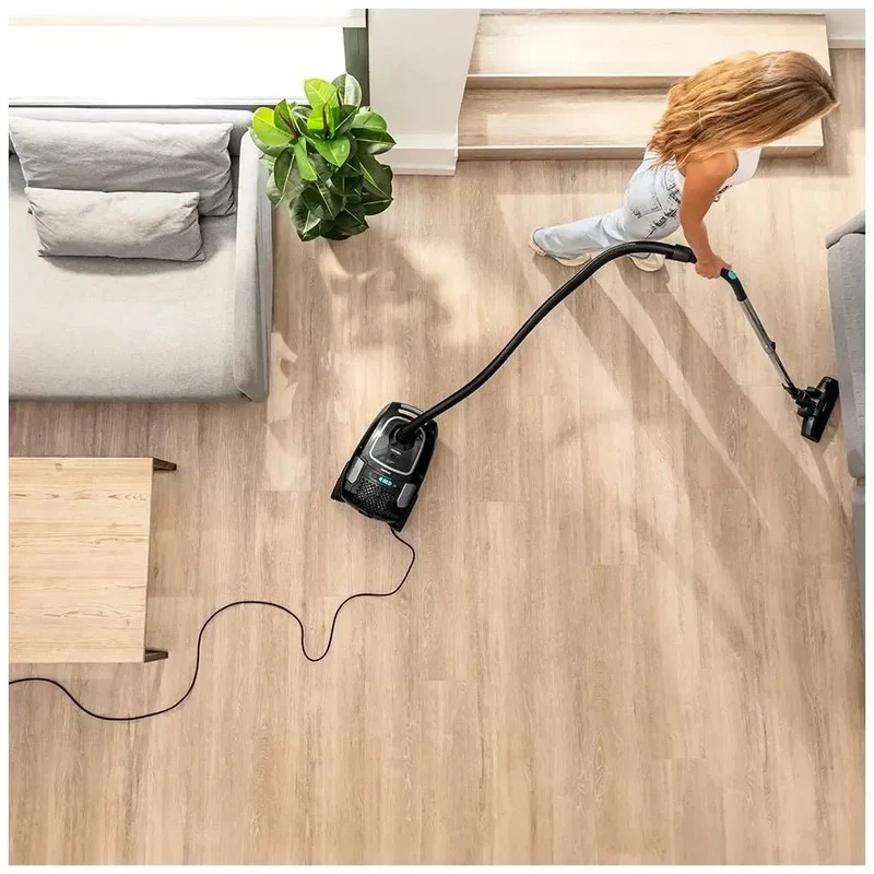 Aspirador Potente 890W con Bolsa 4L y Accesorios para Limpieza Completa de Cecotec