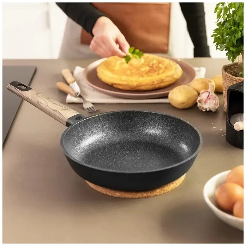 Sartén Polka Excellence 26 cm Aluminio Fundido Antiadherente Apta para Lavavajillas y Todo Tipo de Cocinas de Cecotec