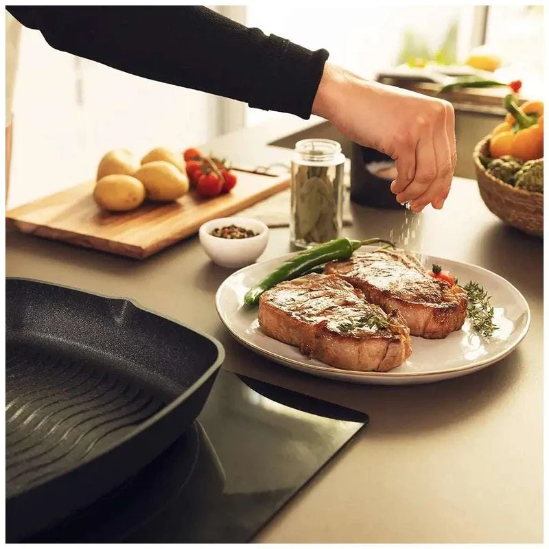 Grill de Aluminio Fundido 28 cm, Antiadhente, Apto Lavavajillas y Todas Cocinas de Cecotec