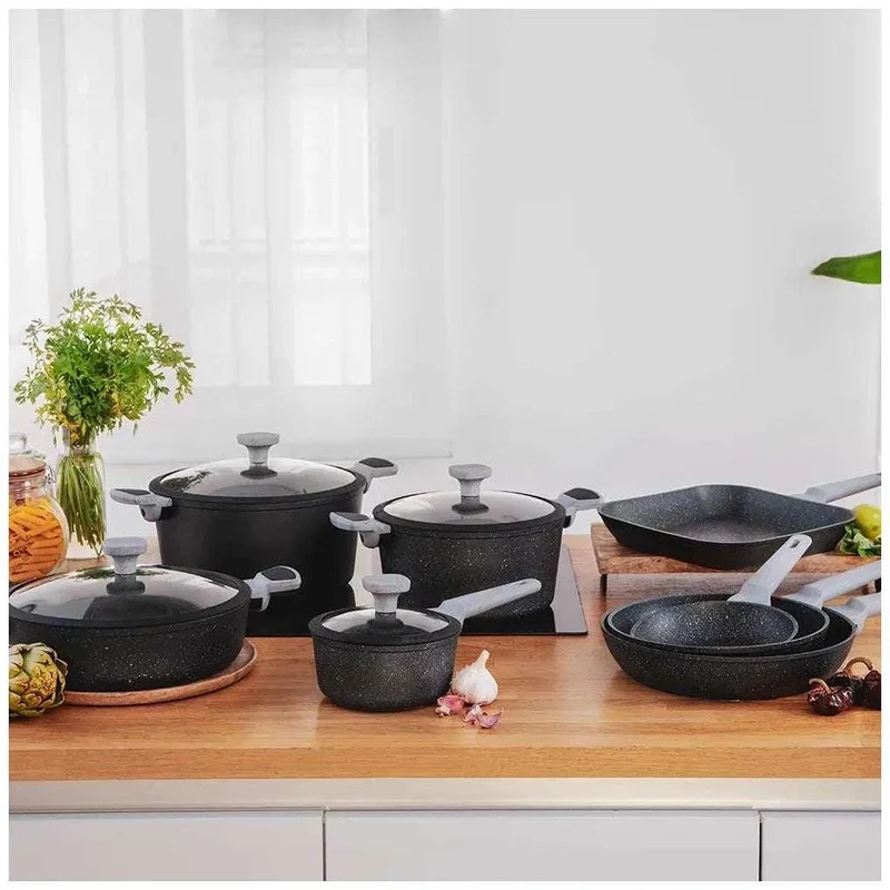 Olla Baja 28cm Polka Exclusive: Calidad, Estilo y Versatilidad en tu Cocina de Cecotec