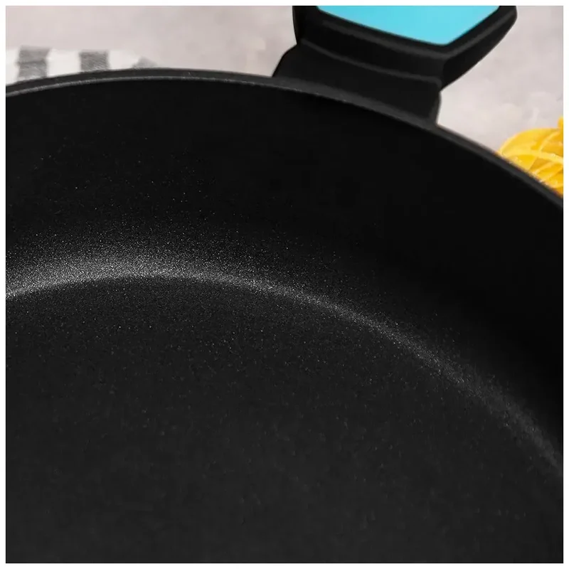 Olla Baja Antiadherente 28cm Polka Platinum: Calidad y Versatilidad en tu Cocina de Cecotec