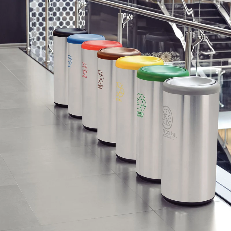 Basurero piemonte en acero inoxidable con tapa vaivén gris 40 l Tramontina