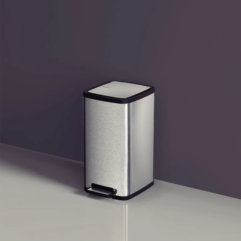Basurero octos en acero inoxidable con pedal 15 l Tramontina