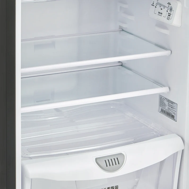 Nevera No Frost 243L con dispensador de agua y manija externa color negro cósmico Inverter