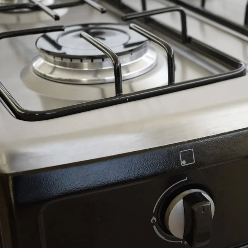 Estufa de 4 puestos con gabinete a gas natural en acero inoxidable negro, con medida de 50x55 Continental