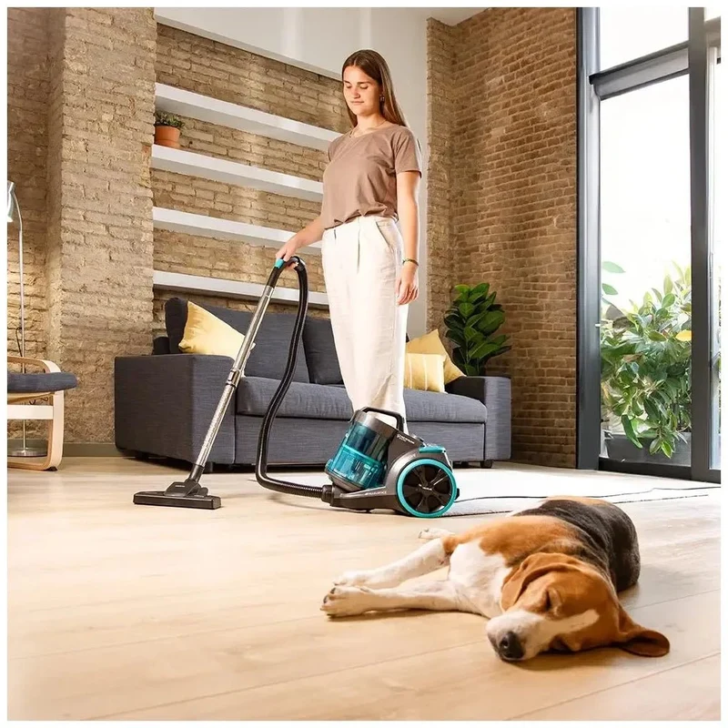 Aspirador Multiciclónico 900W con Filtro HEPA y Accesorios para Mascotas de Cecotec