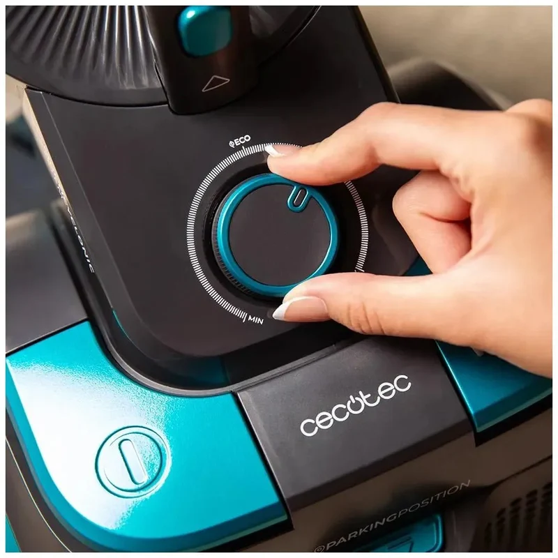Aspirador Multiciclónico 900W con Filtro HEPA y Accesorios para Mascotas de Cecotec
