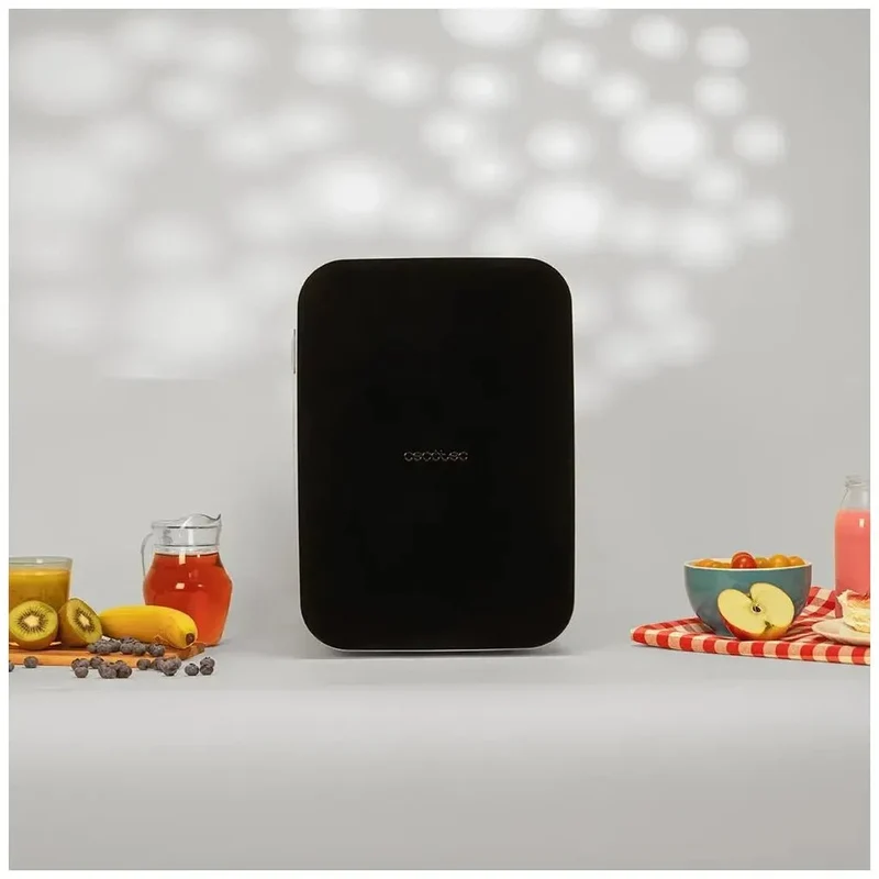 Mini Frigorífico Portátil 20L: Enfría y Calienta, Ideal para Viajes y Hogar de Cecotec