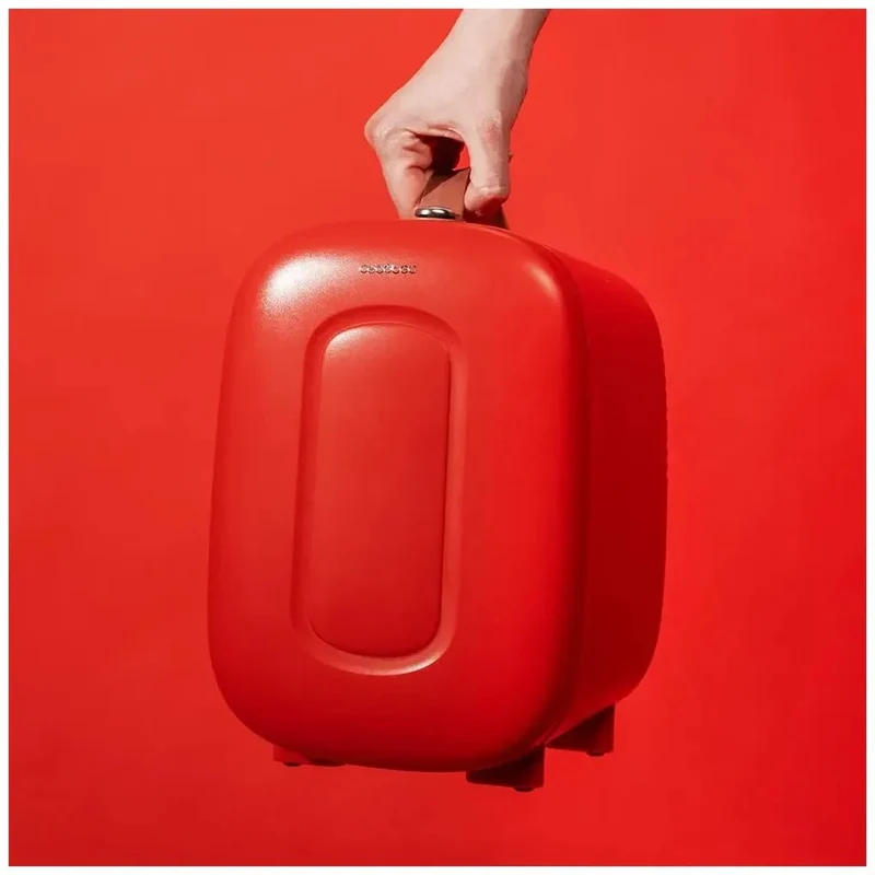 Frigorífico Portátil 4L Bora Red: Enfriamiento y Calentamiento para Viajes de Cecotec