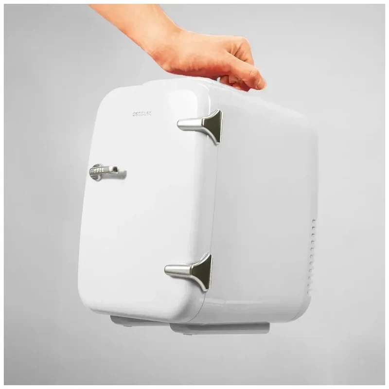 Mini Frigorífico Portátil 4L: Enfriamiento y Calentamiento para Viajes de Cecotec