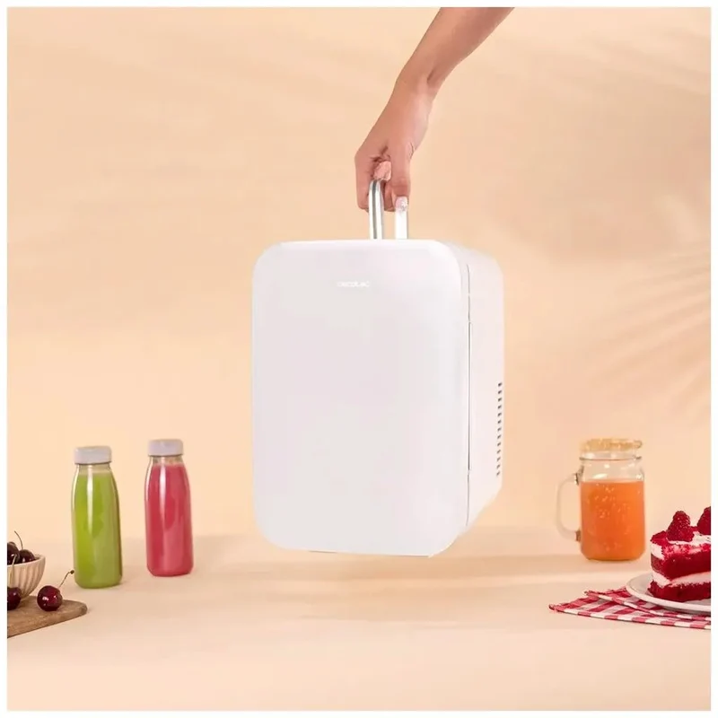 Frigorífico compacto de 6L Enfriador y calentador ideal para tus viajes Cecotec