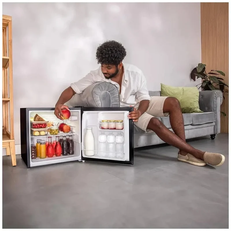 Mini Frigorífico negro 46L acero inoxidable eficiencia energética Clase E Cecotec