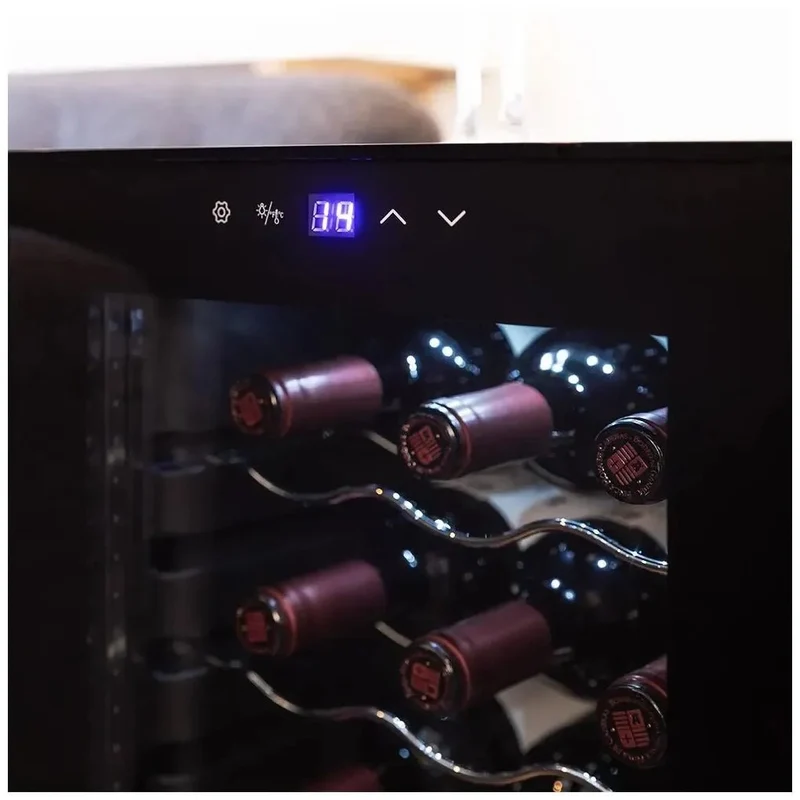 Vinoteca Bolero GrandSommelier 1550 elegancia y rendimiento para 15 botellas Cecotec