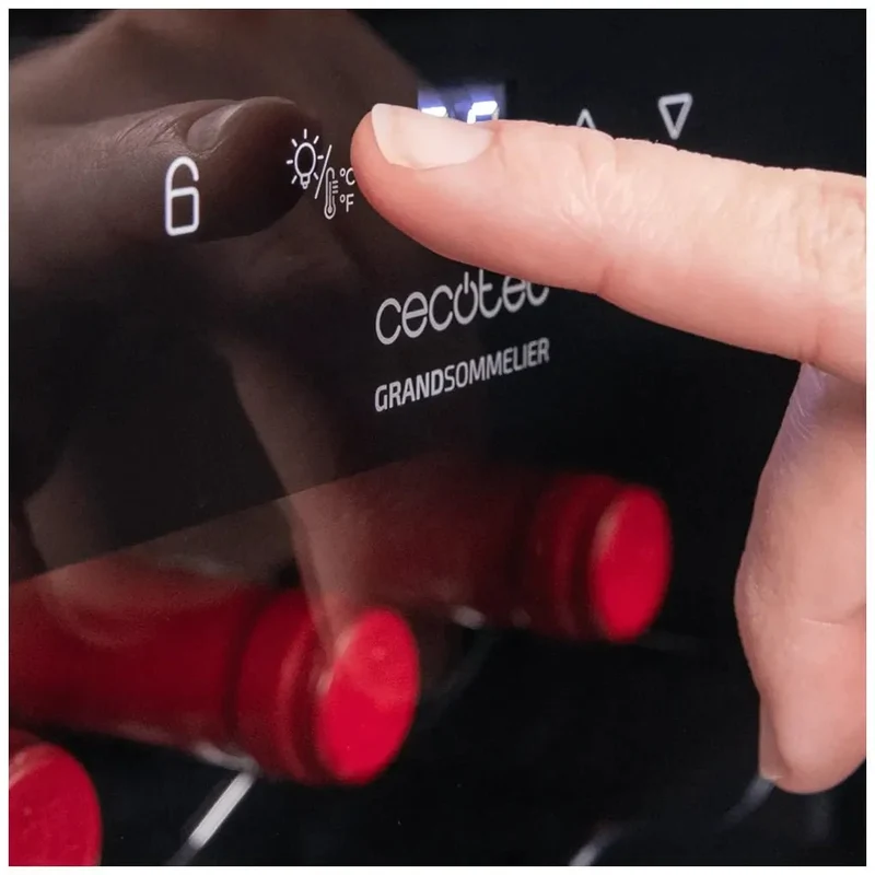 Vinoteca Bolero GrandSommelier 34030: Elegancia y Eficiencia para 34 Botellas de Cecotec