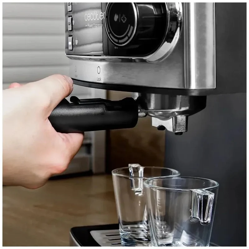 Cafetera Express 20 Bares: Prepara el Espresso y Cappuccino Perfectos desde la Comodidad de tu Hogar con Cecotec