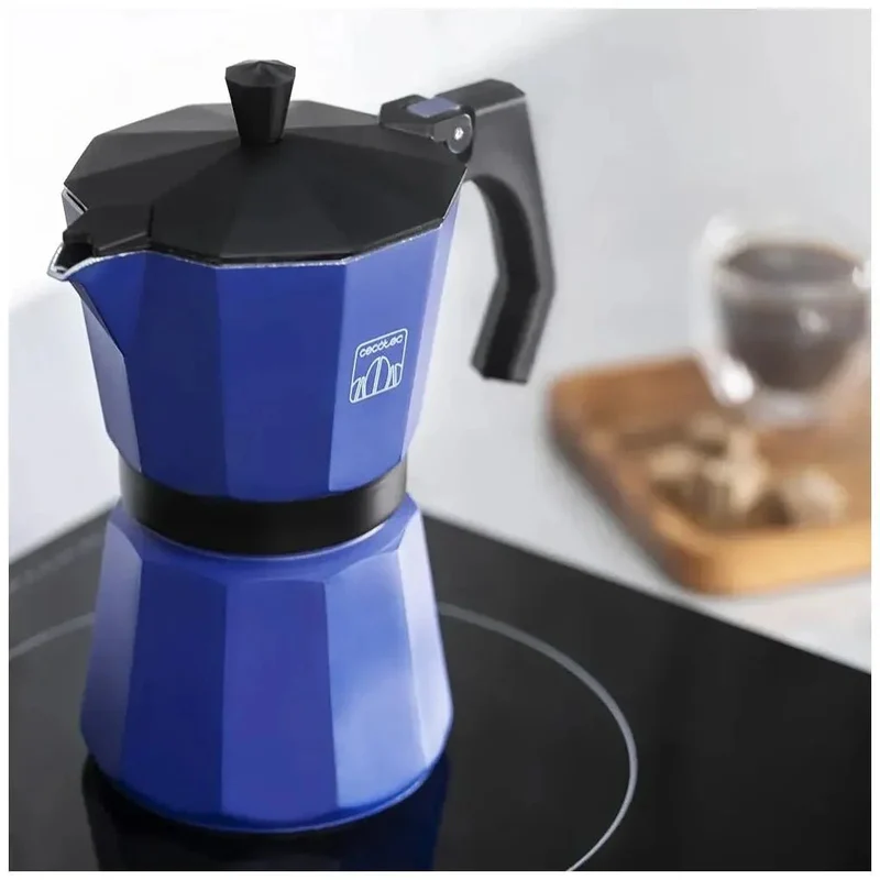 Cafetera Italiana Azul para 9 Tazas, Compatible con Todas las Cocinas y Fácil Limpieza de Cecotec