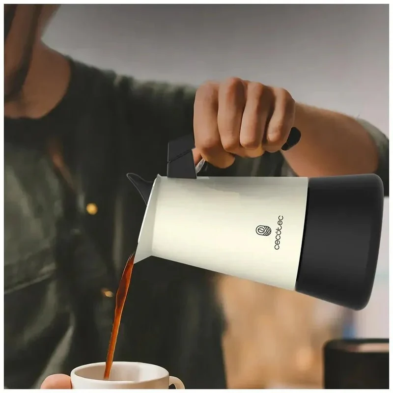 Cafetera Italiana Piccolina 600 Beige: Elegancia y Versatilidad para 6 Tazas de Cecotec