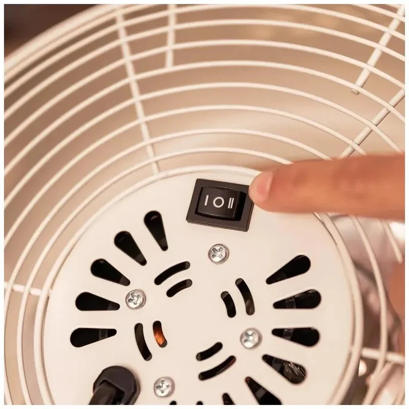 Ventilador Retro Beige 25W EnergySilence 250: Elegancia y Potencia en tu Hogar de Cecotec