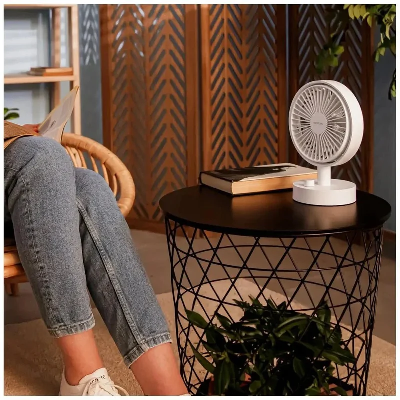 Ventilador Portátil EnergySilence 2000: Batería 2000mAh, Oscilación e Inclinación de Cecotec