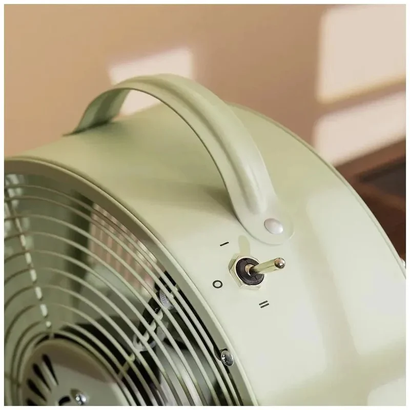Ventilador Retro de Sobremesa EnergySilence 400: Potencia y Estilo en 8 Pulgadas de Cecotec