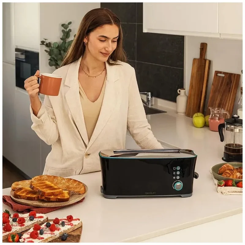Tostadora de Pan 1000W con Ranura XL, Funciones Avanzadas y Soporte para Panecillos de Cecotec