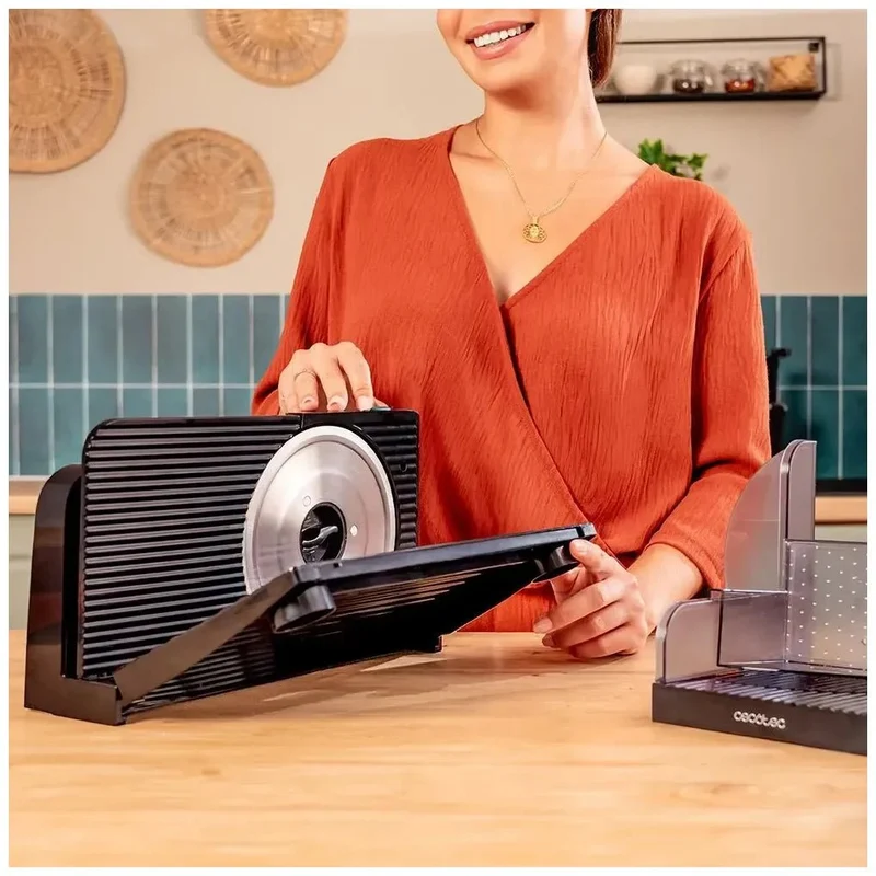Cortafiambres plegable 150W rockncut precisión y versatilidad en la cocina Cecotec