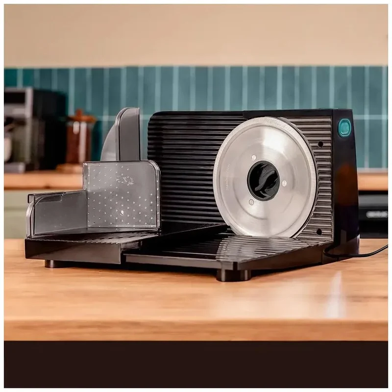 Cortafiambres plegable 150W rockncut precisión y versatilidad en la cocina Cecotec