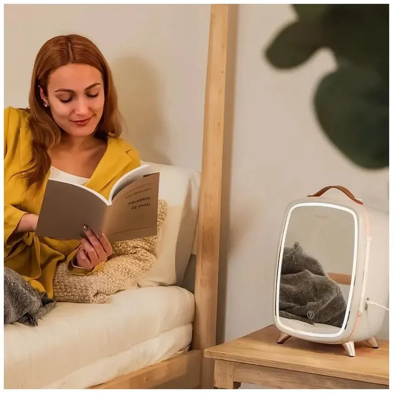 Nevera de Cosméticos 6L con Espejo y Luz LED para Belleza Fresca y Organizada de Cecotec