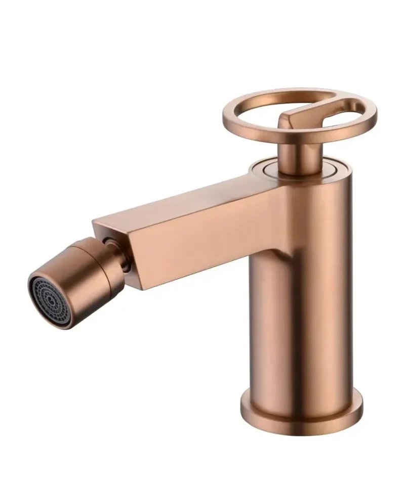 Grifo monomando sobre repisa para bidé fabricado en latón con acabado oro rosa cepillado Olimpo de Imex