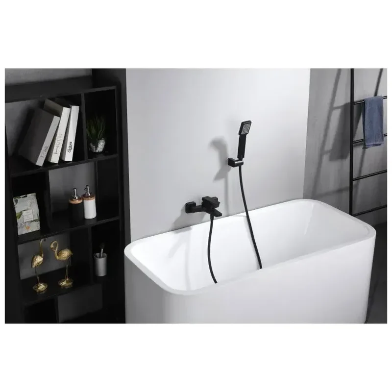 Grifería monomando de bañera y ducha hecha de latón con acabado negro mate Art de Imex