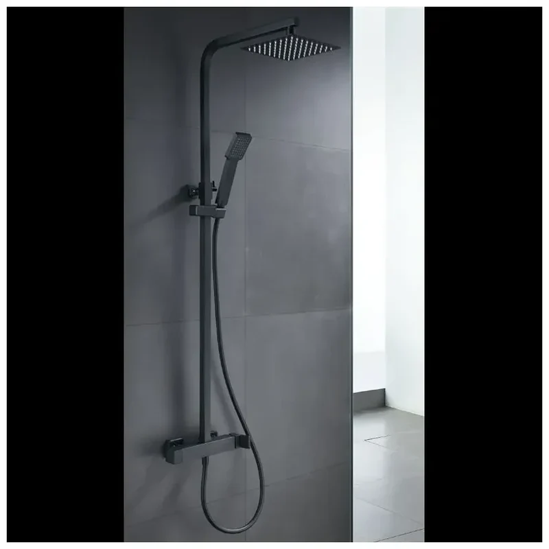 Columna de ducha para pared con un diseño extensible de acabado negro mate Fiyi de Imex